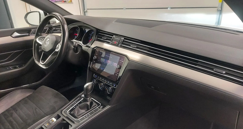 Volkswagen Passat cena 91000 przebieg: 154265, rok produkcji 2021 z Stęszew małe 497